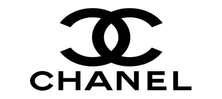 Chanel запрещает продажи российским клиентам